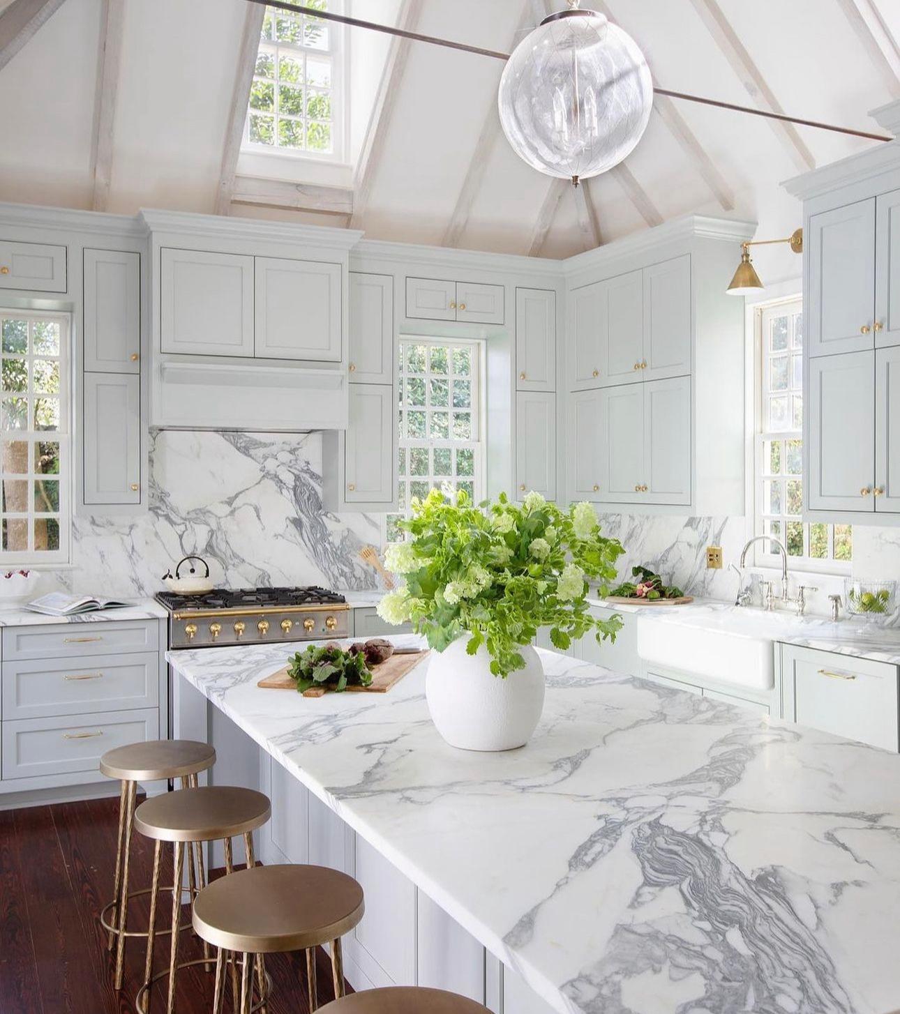 CORCHIA MARBLE - LAUREN SANCHEZ DESIGN 2